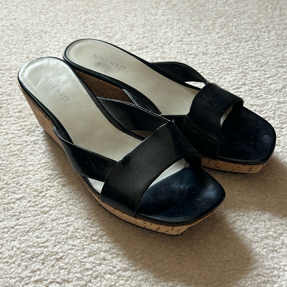 Black/Beige Detailed Wedges